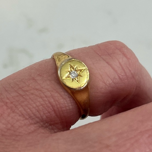 Jewelry - Gold Starburst Ring